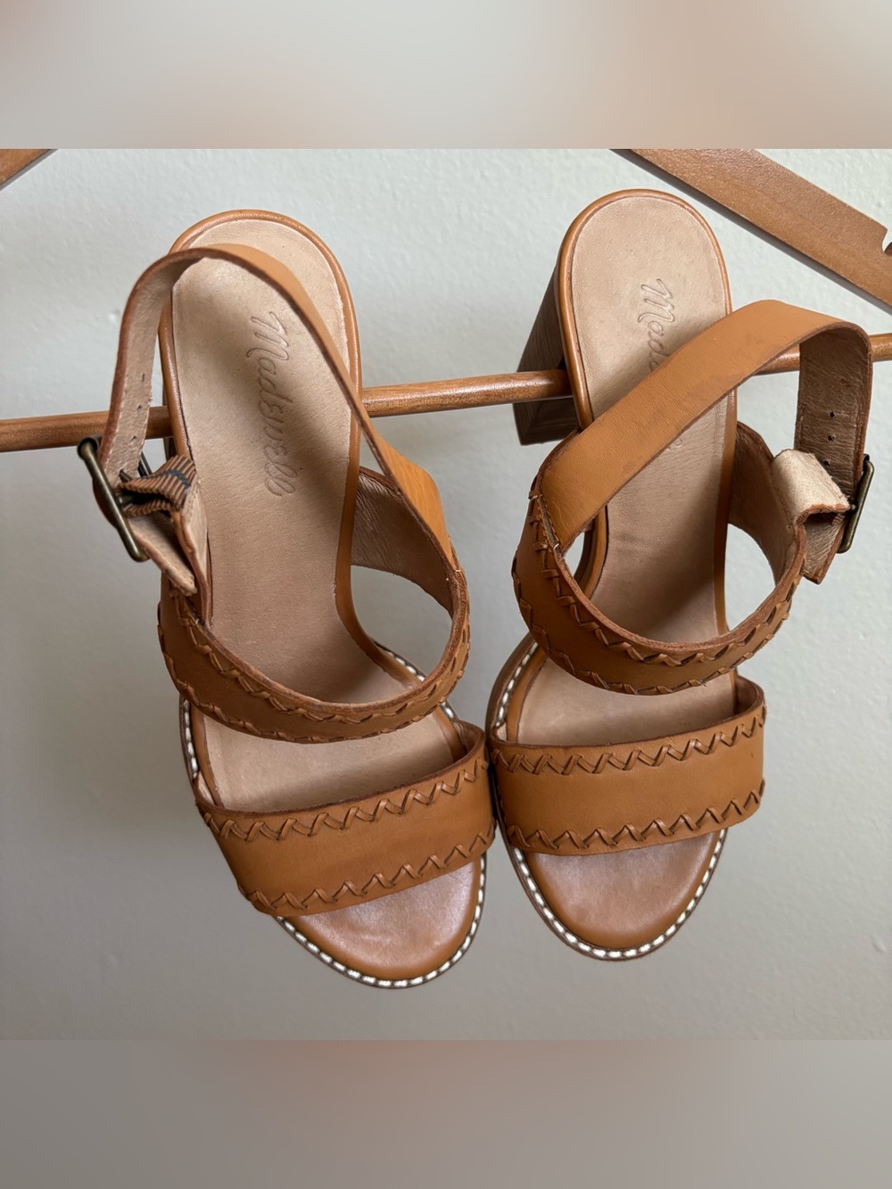 Madewell Leather Neutral Block Heels Sandal Buckle Size 8.5 Tan Caramel Cognac - Picture 5 of 5